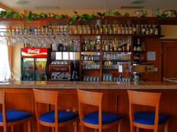 Bar, reštaurácia